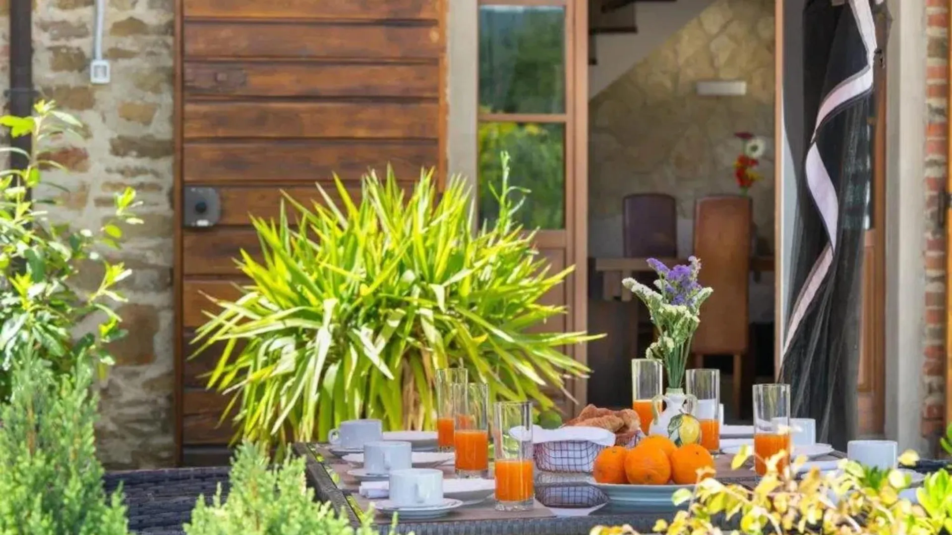 Charming Villa In Arezzo With Private Pool And Garden