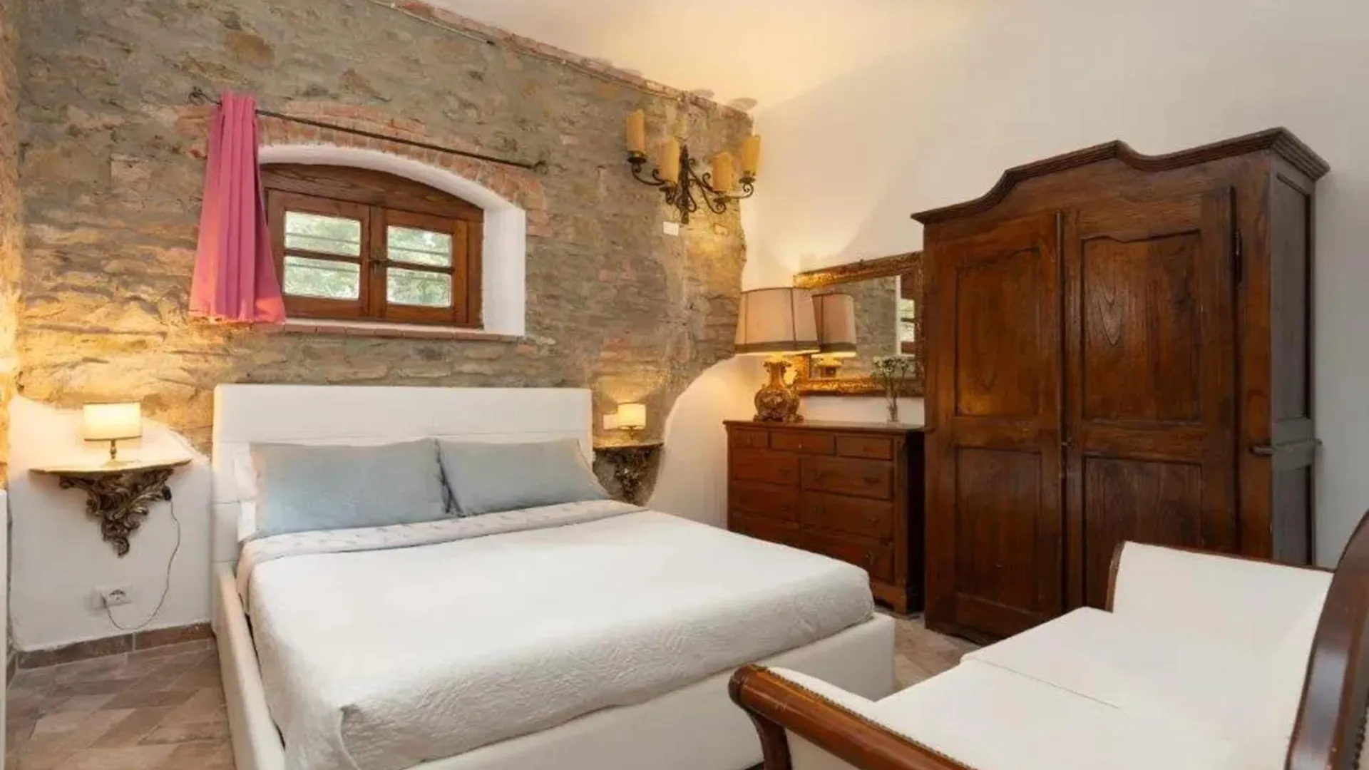 Charming Villa In Arezzo With Private Pool And Garden