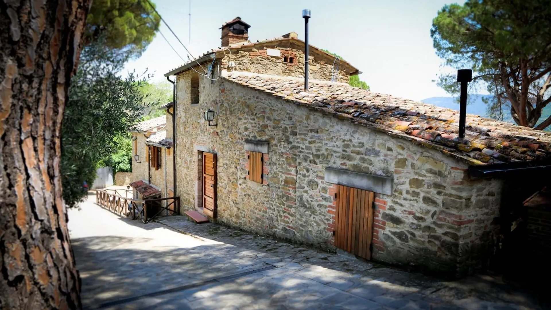 Charming Villa In Arezzo With Private Pool And Garden